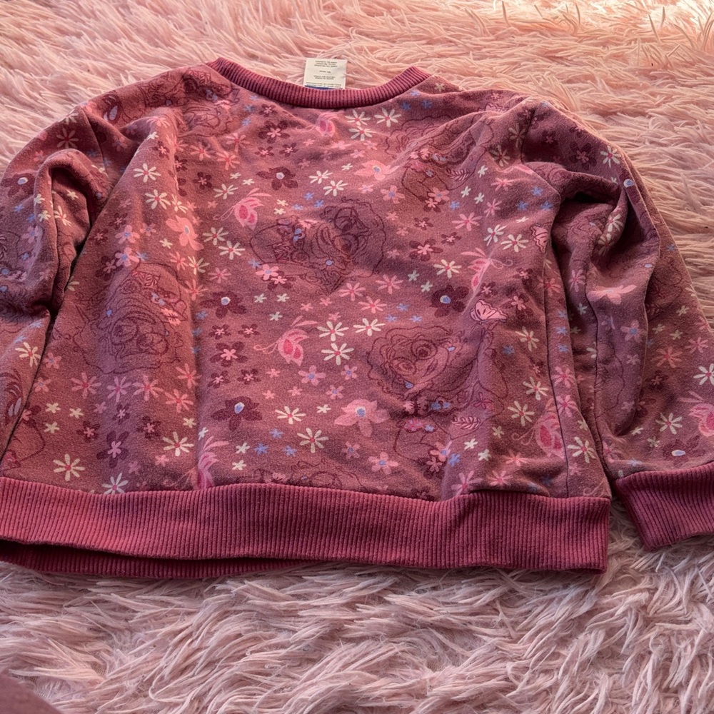 Disney Encanto sweatshirt - Picture 6 of 6